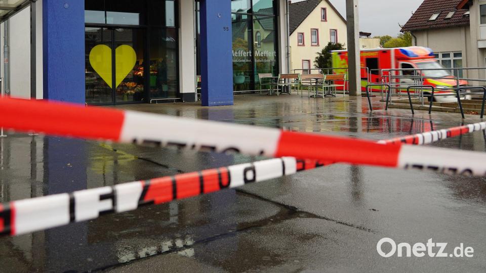 Der mutmaßliche Angreifer soll die Tat in einem Supermarkt begangen haben. (Archivbild) Bild: Christian Müller/dpa