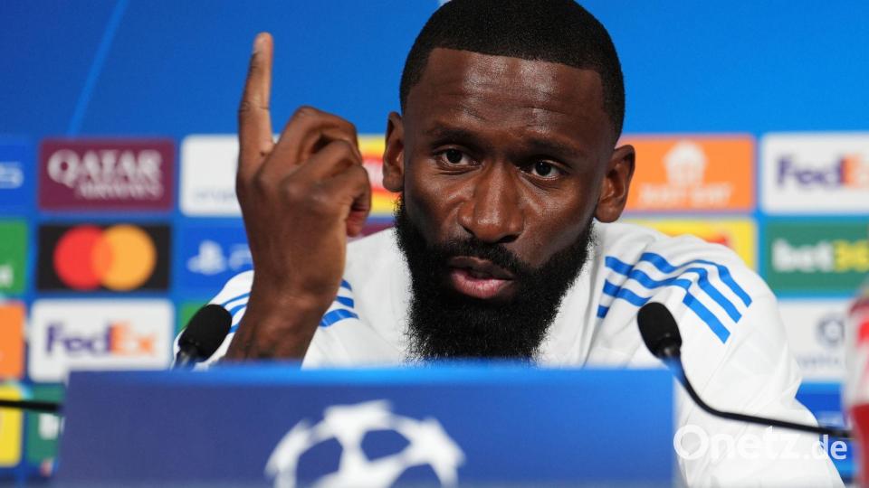 Antonio Rüdiger polarisiert oft - auf und neben dem Fußballplatz. (Archivbild) Bild: Martin Rickett/PA Wire/dpa