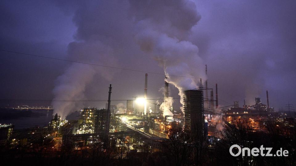 Die Stahlindustrie ist sehr energieintensiv. (Archivbild) Bild: Bernd Thissen/dpa