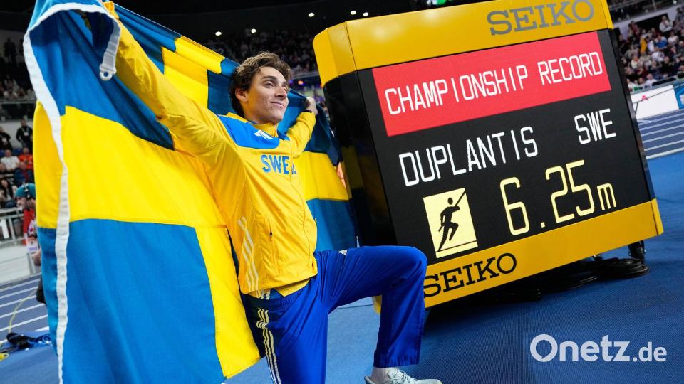 Armand Duplantis jubelt wieder als Weltmeister. Bild: Matthias Schrader/AP/dpa