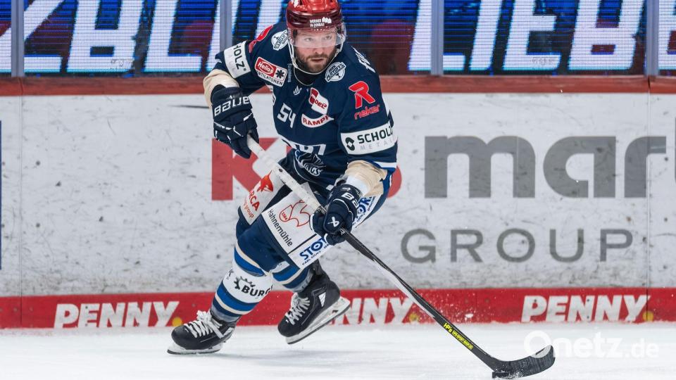 Torschütze zum 1:0: Schwenningens Benjamin Marshall Bild: Silas Stein/dpa