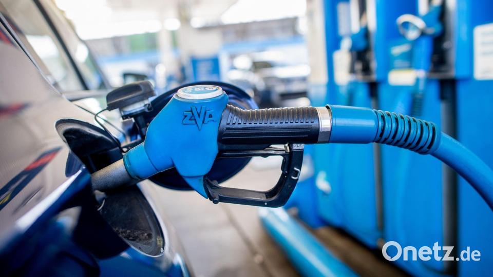 Geht es mit den Spritpreisen noch weiter nach oben? (Symbolbild) Bild: Hauke-Christian Dittrich/dpa