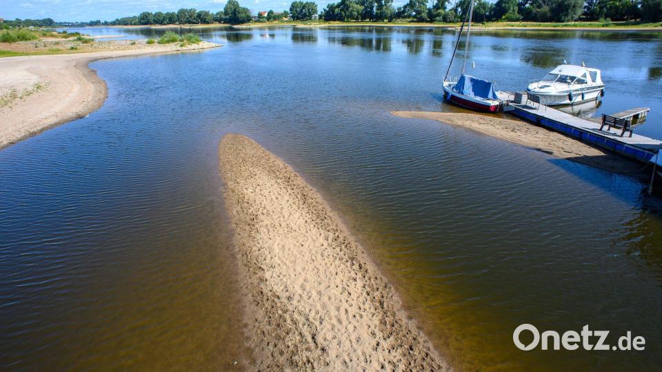 Immer wieder führt Trockenheit zu stark sinkenden Wasserpegeln in Flüssen und Seen. (Archivbild) Bild: Klaus-Dietmar Gabbert/dpa