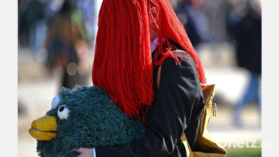 Die Cosplayer gehören zur Leipziger Buchmesse dazu. Bild: Jennifer Brückner/dpa