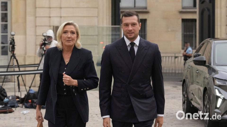 Die RN-Spitze um Le Pen und Bardella hofft auf einen Machtwechsel auf nationaler Ebene. (Archivbild) Bild: Thibault Camus/AP/dpa