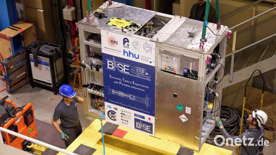 Insgesamt wiegt der Container rund 800 Kilogramm - für den Transport ist deshalb ein Lastwagen nötig. Bild: Kernforschungszentrum Cern/dpa