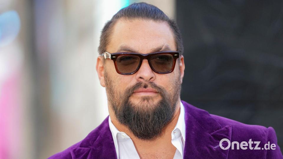 Jason Momoa sendet Liebe an alle, die von den Fluten auf Hawaii betroffen sind. (Archivbild) Bild: Scott A Garfitt/Invision/AP/dpa