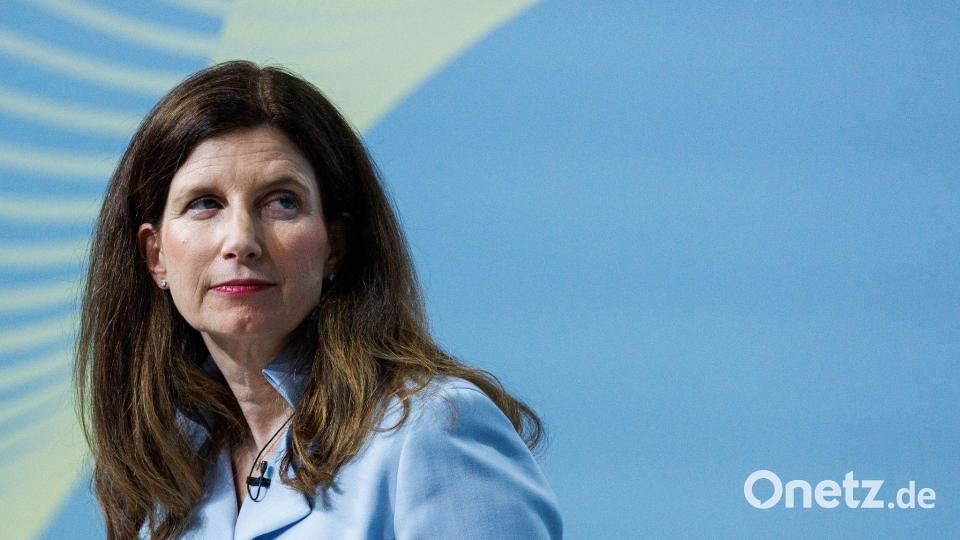 Commerzbank-Chefin Bettina Orlopp will die Eigenständigkeit des Instituts verteidigen. (Archivbild) Bild: Hannes P. Albert/dpa