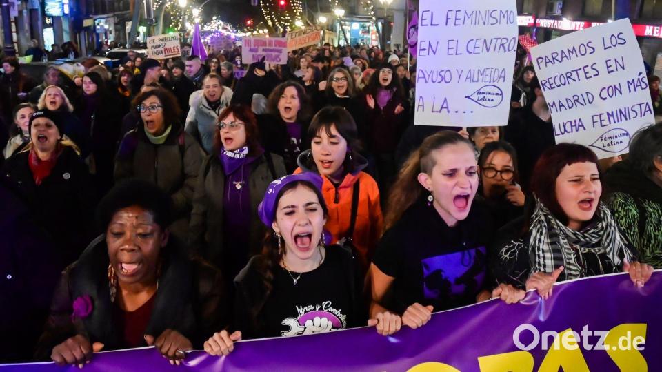 In Spanien gibt es nicht nur Gesetze zum Schutz der Frauen, sondern auch gesellschaftliches Bewusstsein. (Archivbild) Bild: Richard Zubelzu/ZUMA Press Wire/dpa