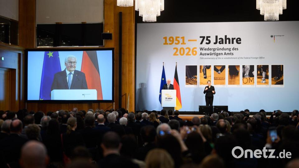 Bundespräsident Frank-Walter Steinmeier appelliert an die Mitarbeiter des Auswärtigen Amts: Verlieren Sie den Kompass nicht. Bild: Bernd von Jutrczenka/dpa