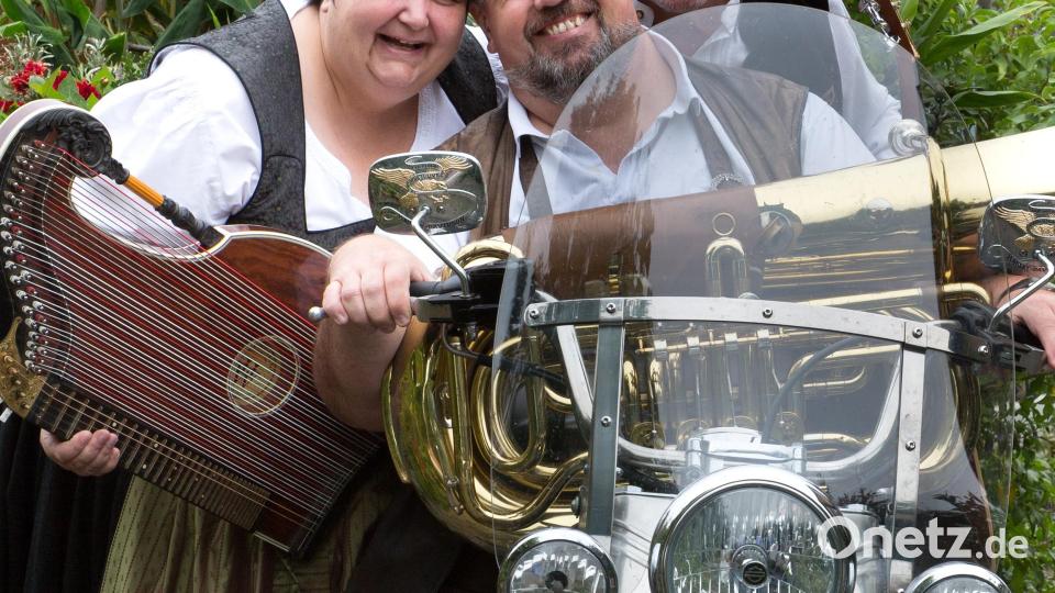 Die Blecherne Saitn bei einem Auftritt. Bild: Ingrid Gericke