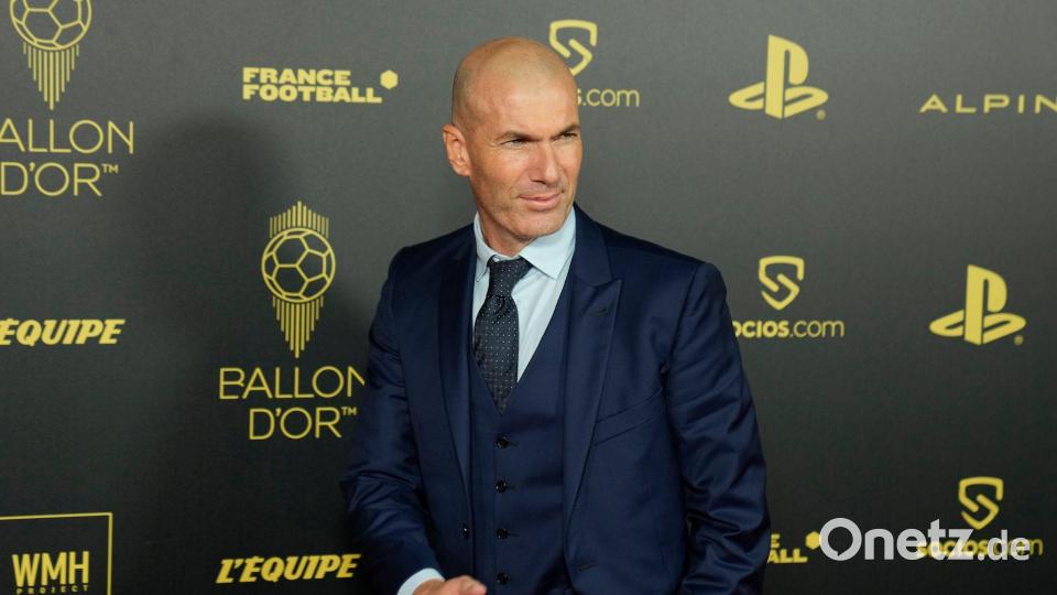 Wird nach der WM offenbar französischer Nationalcoach: Zinédine Zidane (Archivbild) Bild: Francois Mori/AP/dpa