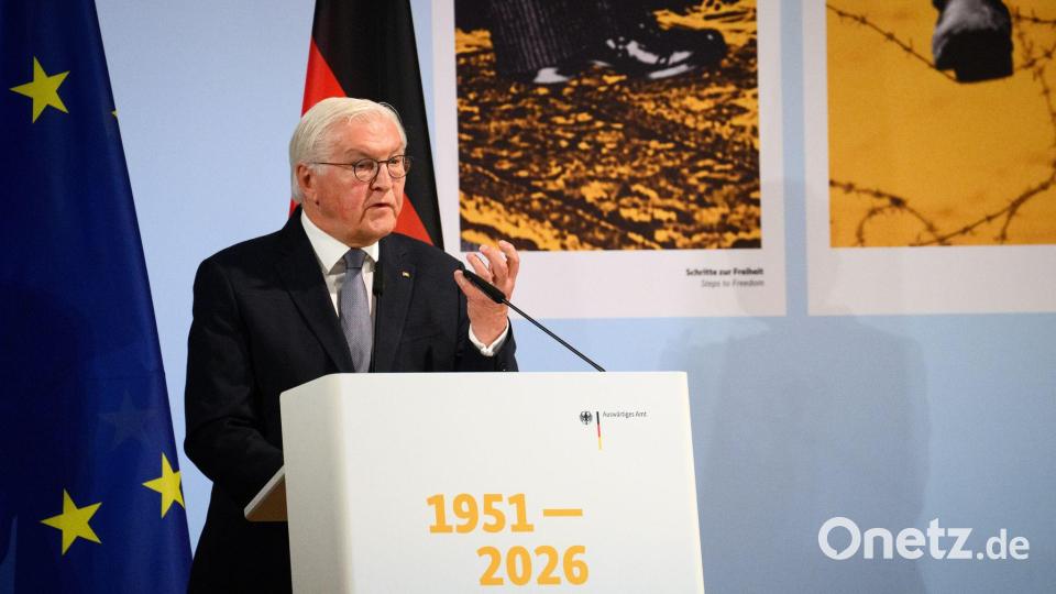 Bundespräsident Frank-Walter Steinmeier kritisiert den Iran-Krieg in seiner Rede zum 75. Jahrestag der Wiedergründung des Auswärtigen Amts nach dem Zweiten Weltkrieg scharf. Bild: Bernd von Jutrczenka/dpa