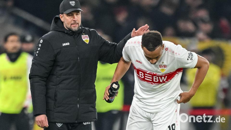Der Stuttgarter Jamie Leweling (r.) kann zum Jahresstart der Nationalmannschaft nicht mitwirken. (Archivbild) Bild: Harry Langer/dpa