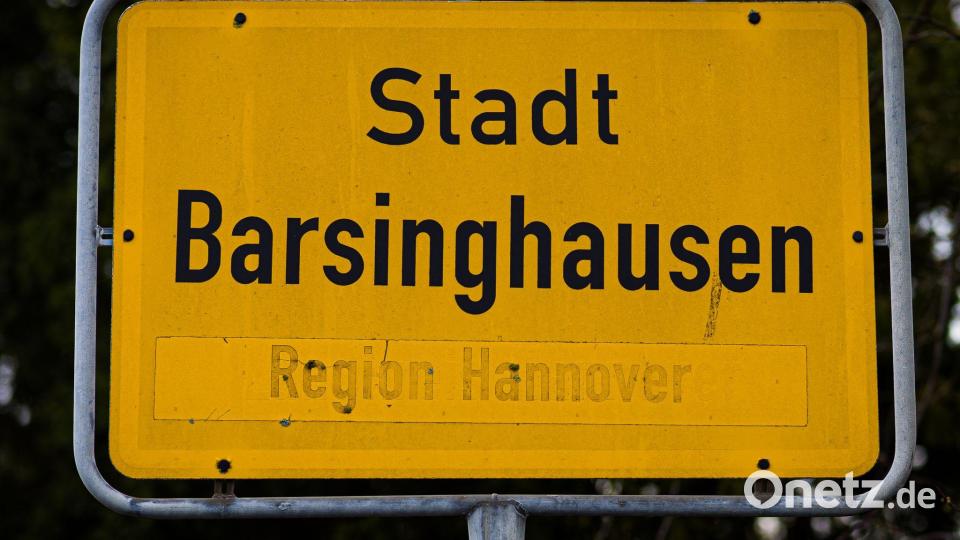 Ein 49 Jahre alter Mann soll eine 38-Jährige in Barsinghausen bei Hannover tödlich und die gemeinsame 13-jährige Tochter lebensgefährlich verletzt haben. Bild: Moritz Frankenberg/dpa