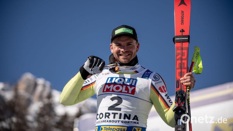 Das Highlight der Karriere: 2021 gewann Andreas Sander WM-Silber in der Abfahrt. (Archivbild) Bild: Michael Kappeler/dpa