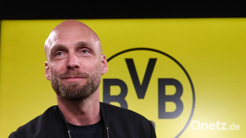 Selbstbewusst bei seinem Herzensclub: Der neue BVB-Sportdirektor Ole Book. Bild: Bernd Thissen/dpa