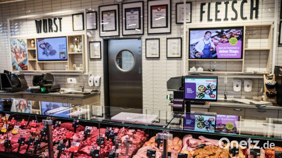 Viele Supermarktketten suchen verzweifelt nach Personal für ihre Bedientheken. Bild: Oliver Berg/dpa