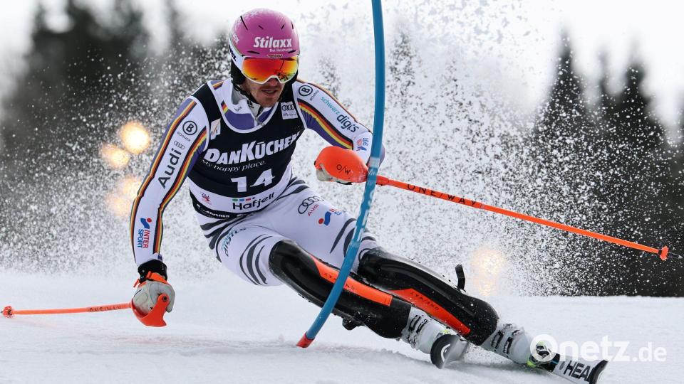 Linus Straßer verpasst das Podest im letzten Saisonrennen deutlich. Bild: Marco Trovati/AP/dpa