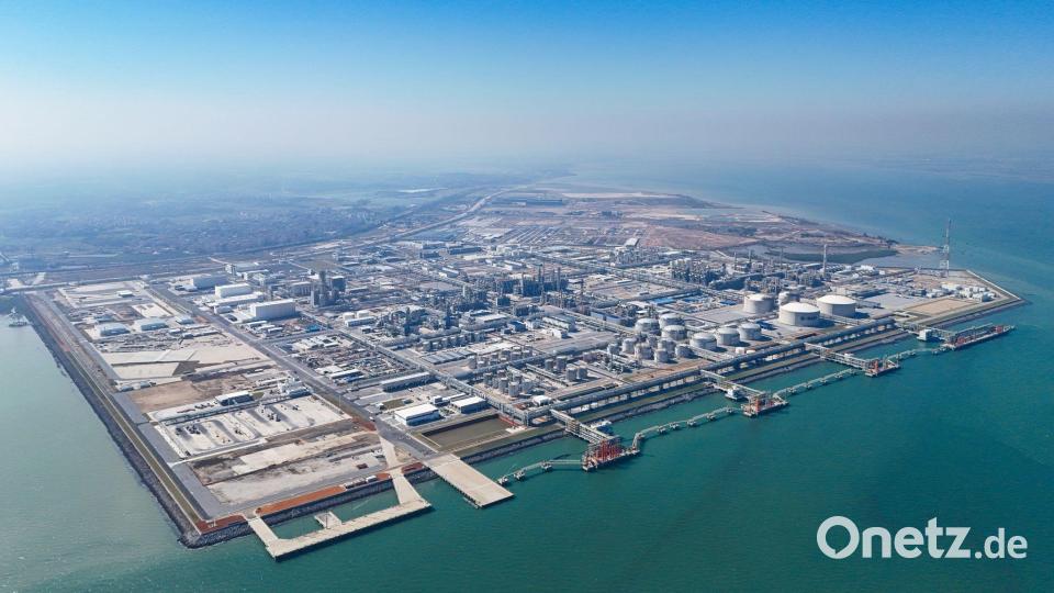 Auf einem Areal von rund vier Quadratkilometern werden 2.000 Beschäftigte arbeiten. (Handout) Bild: -/BASF SE/dpa