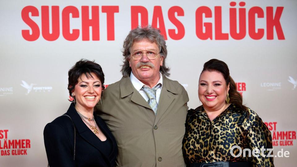 Die Crew: Die Schauspieler Tahnee Schaffarczyk (l-r), Hape Kerkeling (Horst Schlämmer) und Meltem Kaptan bei der Weltpremiere. (Archivbild) Bild: Henning Kaiser/dpa