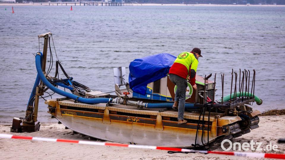 Ein Rettungsversuch mit einem Saugbagger war gescheitert. Bild: Jens Büttner/dpa