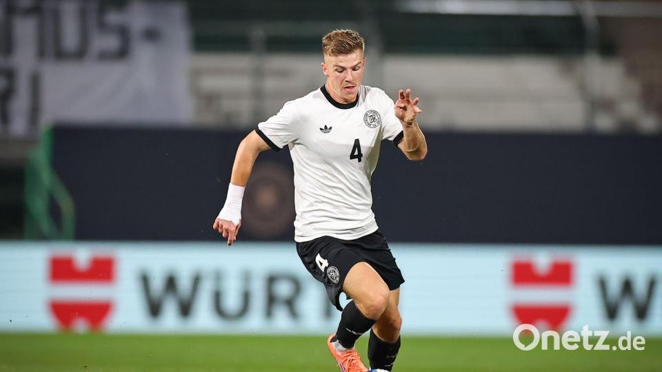 Der Stuttgarter Finn Jeltsch freut sich auf zwei wichtige Spiele. (Archivbild) Bild: Daniel Karmann/dpa