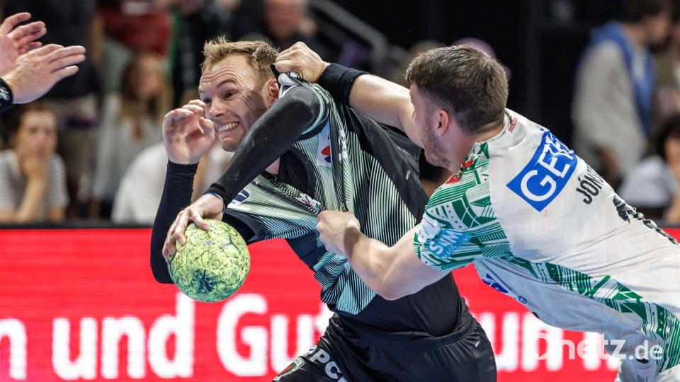 Gegen Magdeburg im Fokus: Welthandballer Mathias Gidsel von den Füchsen Berlin. (Archivbild) Bild: Andreas Gora/dpa