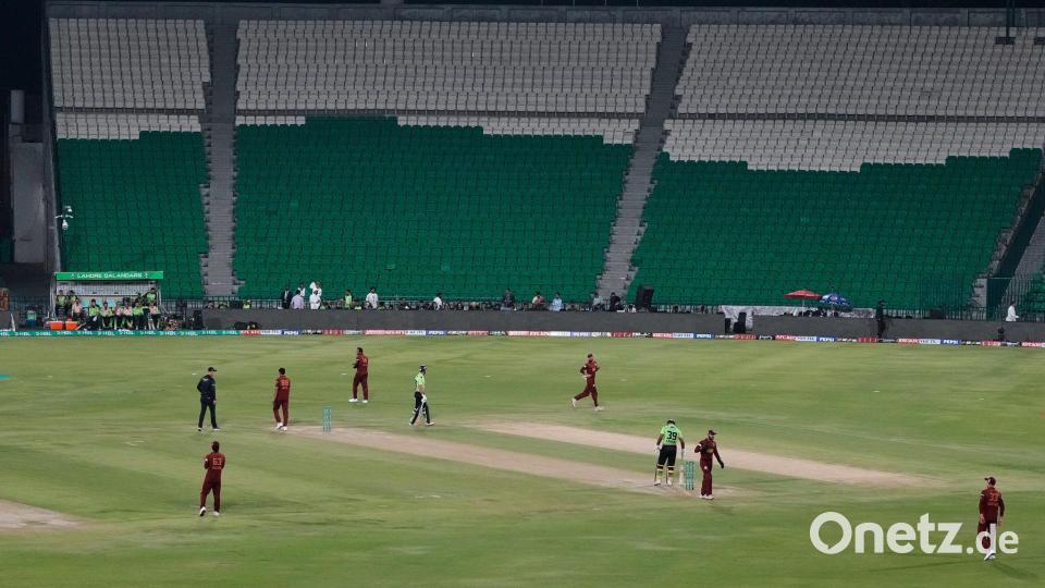 Das Eröffnungsspiel in Lahore findet ohne Publikum statt. Bild: K.M. Chaudary/AP/dpa