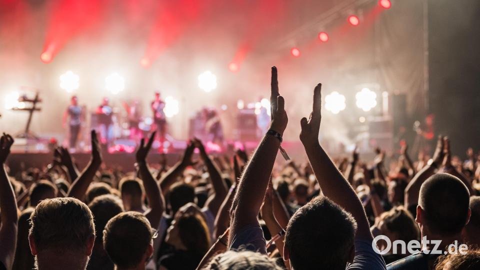 Der Bezirk Oberpfalz setzt ein Zeichen für die Popkultur: 2027 wird erstmals ein "Pop-Preis" verliehen. Musiker und Bands können 5.000 Euro gewinnen. Symbolbild: Dziurek/stock.adobe.com