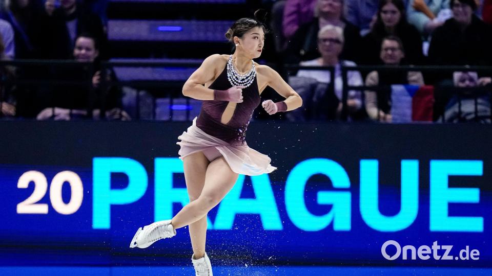 Kaori Sakamoto zeigte eine phänomenale Kür. Bild: Petr David Josek/AP/dpa