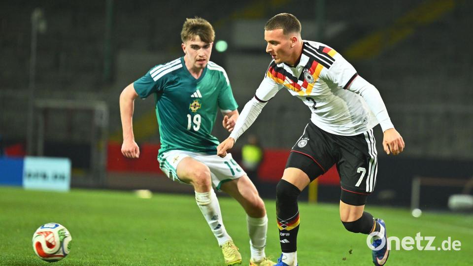 Said El Mala (r) blieb ohne Tor. Bild: Swen Pförtner/dpa