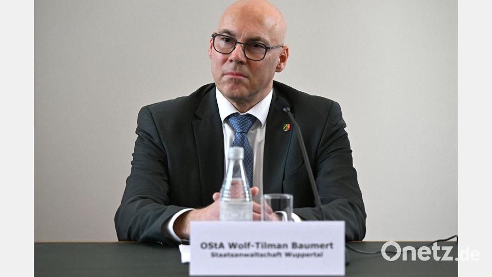 Die Staatsanwaltschaft Wuppertal ermittelt gegen einen Firmenmitarbeiter, der elf Millionen Euro Schmiergeld kassiert haben soll. (Archivbild) Bild: Federico Gambarini/dpa