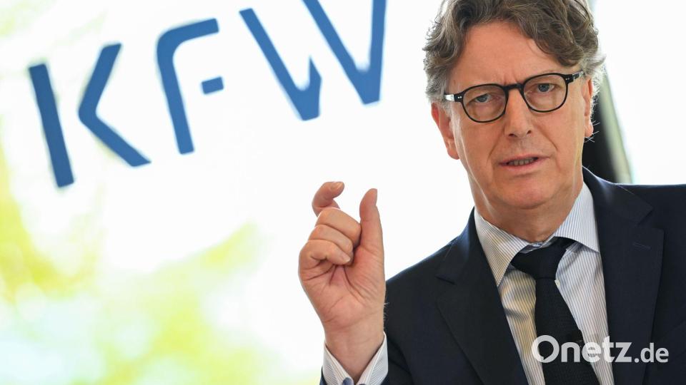 KfW-Vorstandschef Stefan Wintels kann starke Förderzahlen für 2025 vorweisen. (Archivbild) Bild: Arne Dedert/dpa