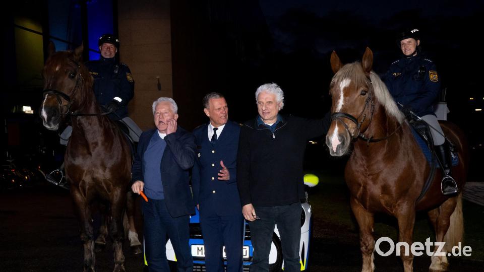 Auch der Münchner Polizeipräsident verabschiedete die Fernseh-Kommissare. Bild: Sven Hoppe/dpa