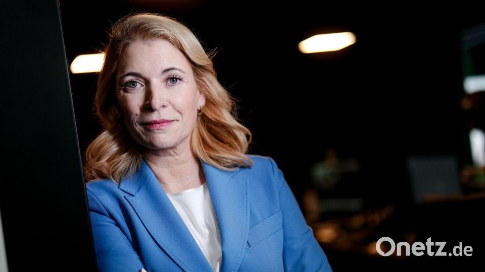 Bahnchefin Evelyn Palla treibt den Umbau des Konzerns voran. (Archivbild) Bild: Kay Nietfeld/dpa