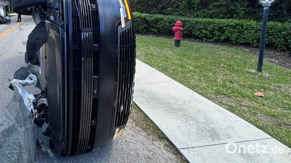 Es gab nur Blechschaden, keine Verletzten. Bild: Uncredited/Martin County Sheriff's Office/AP/dpa