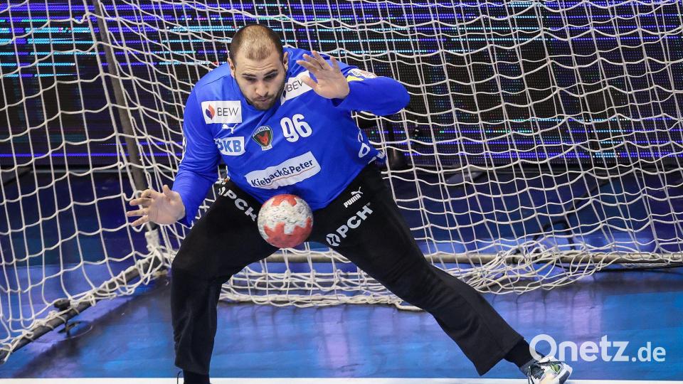 Füchse-Keeper Dejan Milosavljev parierte in der ersten Hälfte fünf von sieben Siebenmetern. Bild: Ronny Hartmann/dpa-Zentralbild/dpa