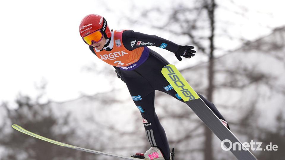 Katharina Schmid feierte in ihrer Karriere 19 Weltcup-Siege. Bild: Darko Bandic/AP/dpa