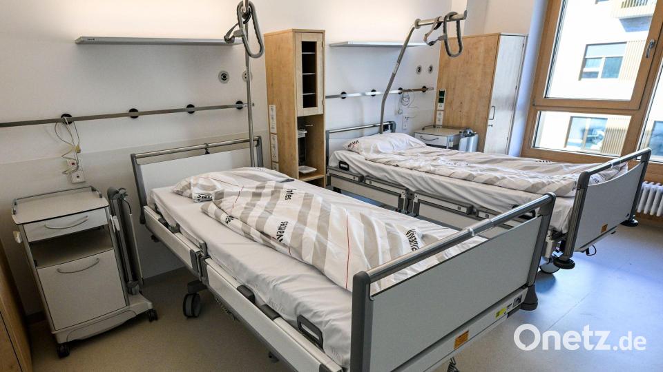 Klinikbehandlungen sind der größte Ausgabenblock. (Archivbild) Bild: Jens Kalaene/dpa