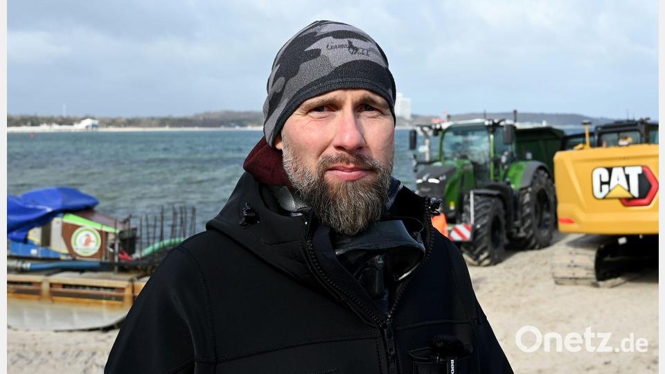 Der Biologe Robert Marc Lehmann wirft den Einsatzkräften vor, von ihnen ausgeschlossen worden zu sein. (Archivbild) Bild: Daniel Bockwoldt/dpa