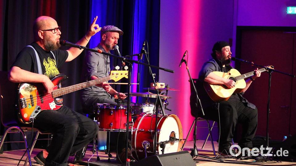 Die Formation "D'Bavaresi" überzeugte am Freitag im Foyer der Kemnather Mehrzweckhalle. Bild: stg