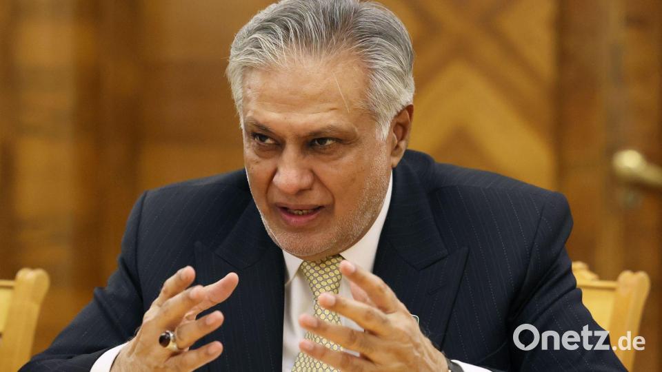 Pakistans Außenminister Ishaq Dar will sich um Deeskalation im Iran-Krieg bemühen. (Archivbild) Bild: Shamil Zhumatov/Pool Reuters/dpa