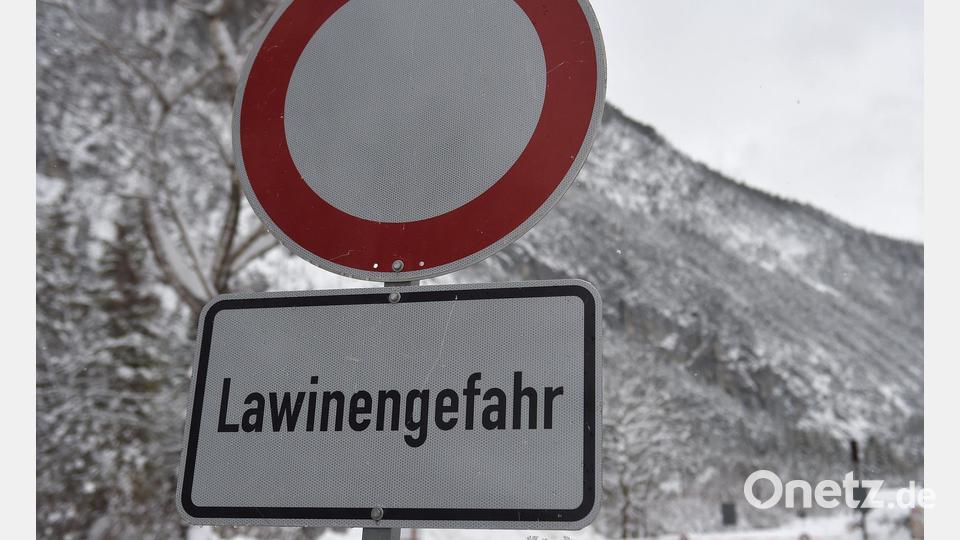 In den Alpen steigt mit Neuschnee die Lawinengefahr. (Archivbild) Bild: Angelika Warmuth/dpa