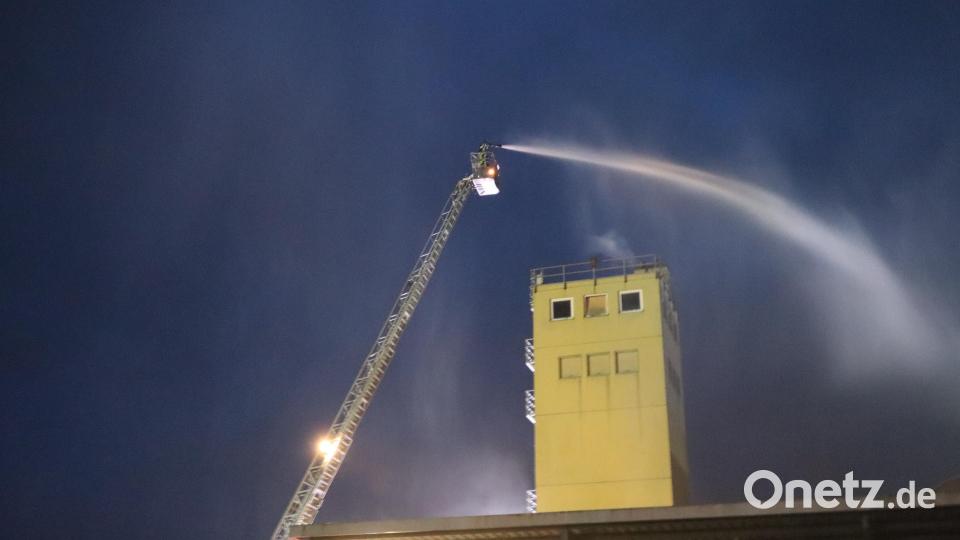 In Oberwildenau fand eine groß angelegte Einsatzübung der Feuerwehr statt. Bild: Alexander Kleber