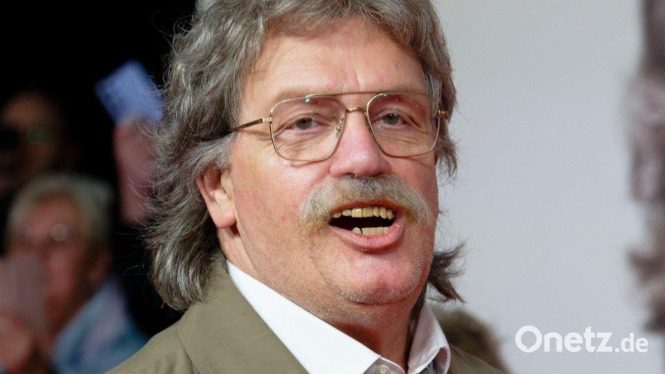Für seinen Schöpfer und Darsteller Hape Kerkeling wäre Horst Schlämmer ohne seine Brille „nur ein Mann mit Schnappatmung“. (Archivbild) Bild: Henning Kaiser/dpa