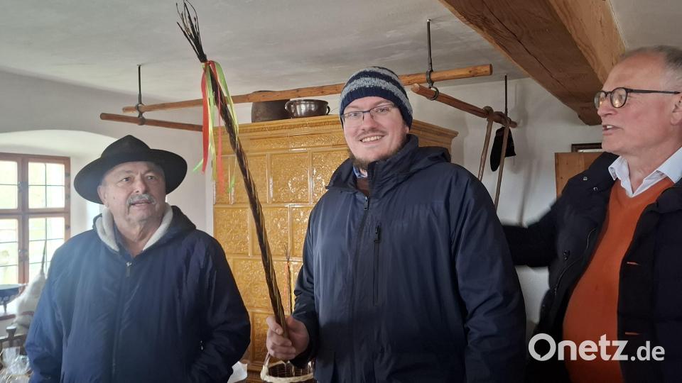 Am Palmsonntag konnte man im Freilandmuseum erfahren, was es in Tschechien mit der Osterpeitsche auf sich hat. Bild: jua