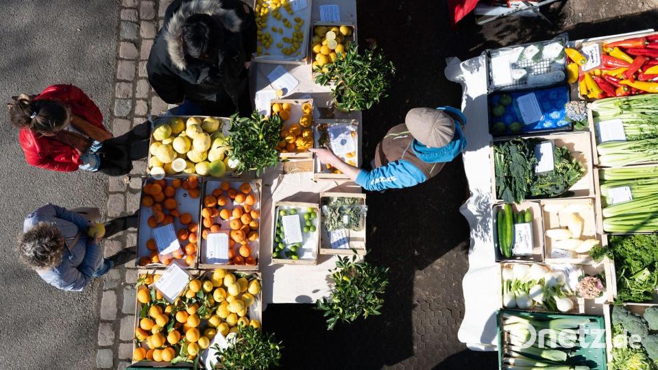 Der Energiepreisschock könnte die Preise für Lebensmittel erneut steigen lassen (Archivbild) Bild: Sebastian Kahnert/dpa