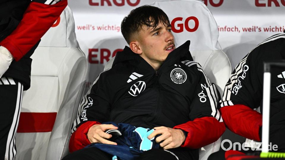 Lennart Karl sitzt bei der Nationalmannschaft auf der Ersatzbank. Bild: Tom Weller/dpa
