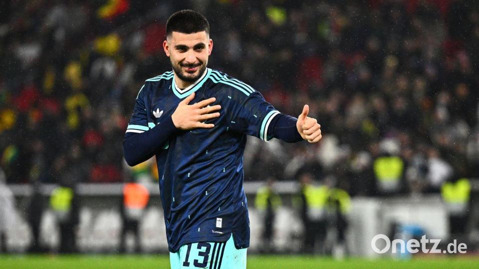 Stuttgart feiert mit: Deniz Undav jubelt nach Deutschlands 2:1-Erfolg gegen Ghana Bild: Tom Weller/dpa